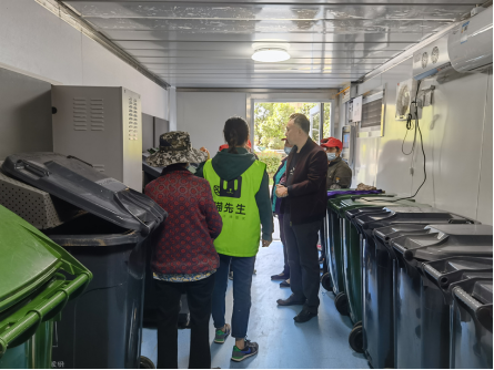 貓先生智能垃圾分類，小區(qū)垃圾房廠家，專業(yè)垃圾收集站制造