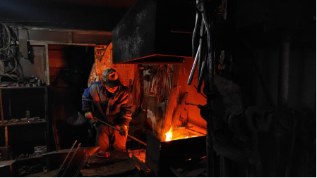 貓先生智能廢品回收箱，再生資源收集柜，小區(qū)垃圾回收站生產(chǎn)廠家